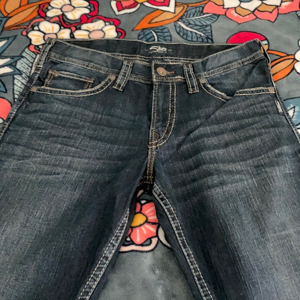 Men’s buckle jeans